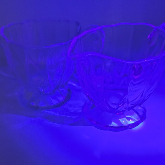 Viking Handmade Glass Sugar Creamer Clear/w Hint of Glow Under UV Mid-Century - Picture 8 of 8